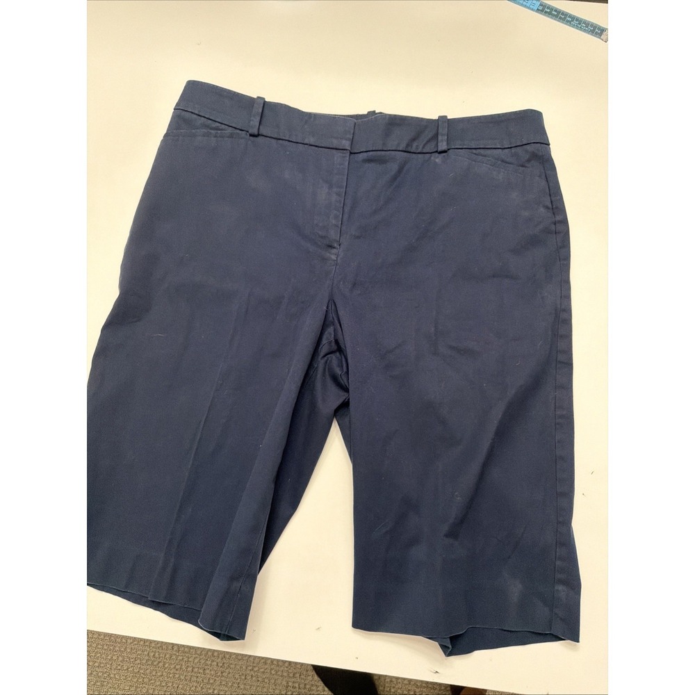 Talbots Women Sz 12 Navy Bermuda Shorts Cotton Stretch Flat Front Casual. 5232